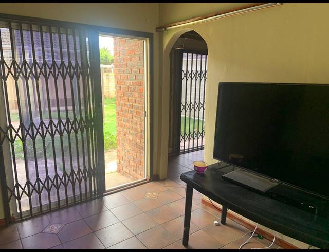 1 BEDROOM APARTMENT RENTED IN BLUEWATER BAY